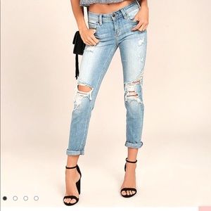 Eunina Light Wash Distressed Skinny Jeans 9 NWOT